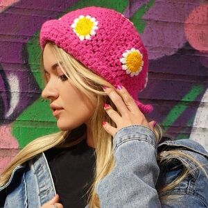 Unbranded hot pink crochet bucket hat with daisy designs spring summer festive